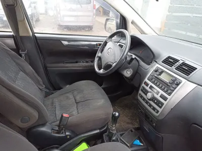 Avensis Verso